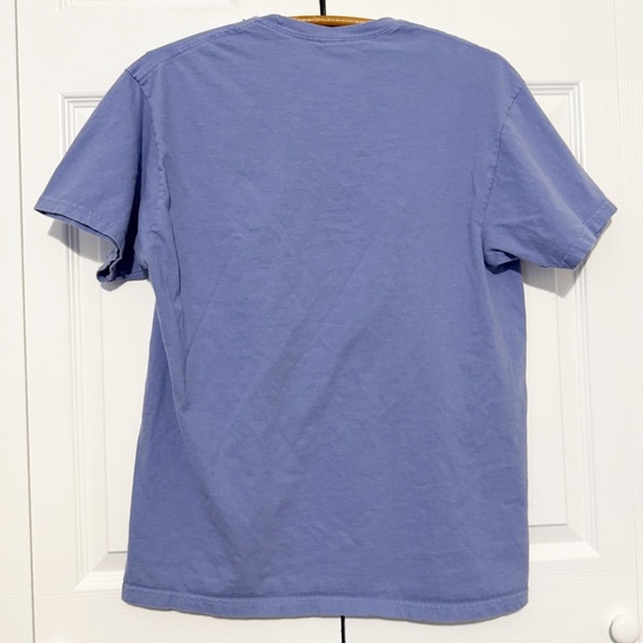 CHANEL Lavender Short Sleeve Tee with Yellow Logo Graphic - Picture 4 of 7